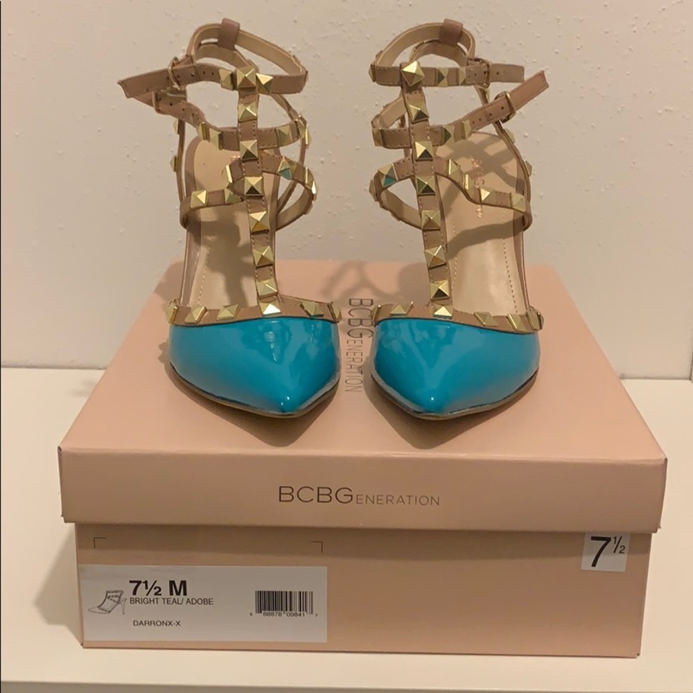 BCBG Darronx-x *BRAND NEW NEVER WORN